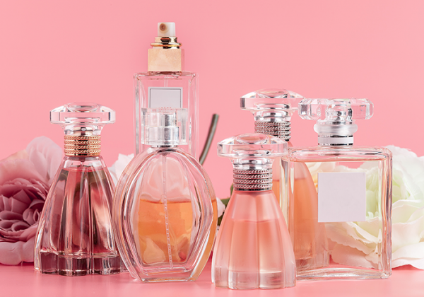 ¿Vas a comprar un perfume? Estos errores podrían costarte caro