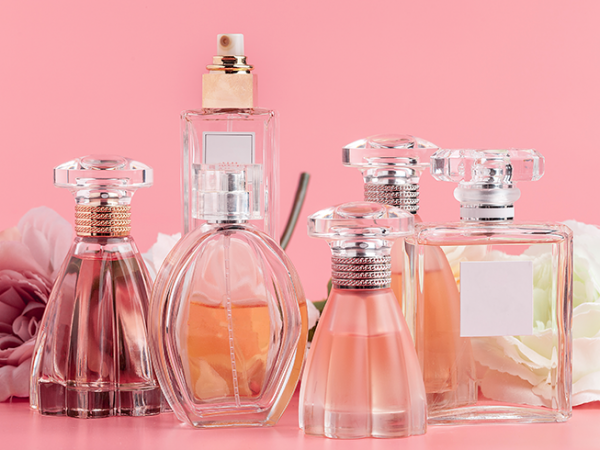 ¿Vas a comprar un perfume? Estos errores podrían costarte caro