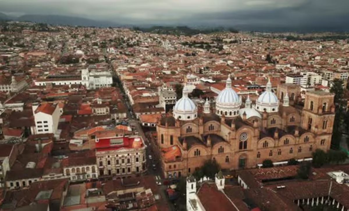 Clima en Cuenca este sábado 6 de septiembre: jornada fresca con lluvias dispersas y cielos nublados