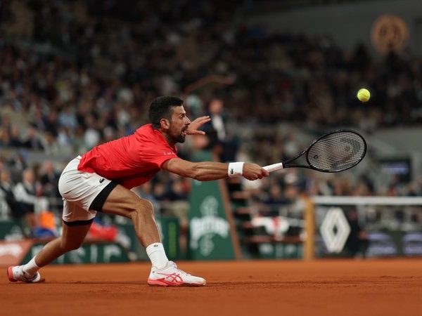 Sinner y Djokovic triunfan y se enfrentan en semifinales de Roland Garros 2025