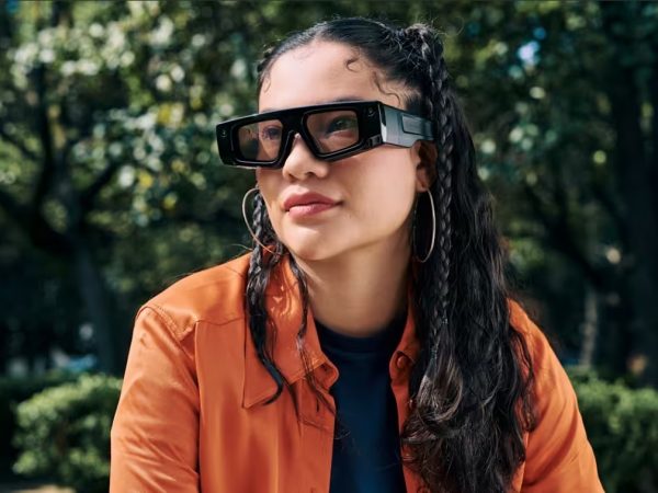 Snap lanzará las gafas inteligentes Specs con realidad aumentada e inteligencia artificial en 2026