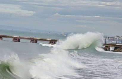 Sociedad Civil contribuye a Ley de Protección de olas en Ecuador