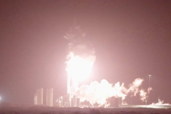 Starship explota en los preparativos para el décimo vuelo de prueba