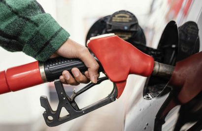Subsidio a gasolina Extra en Ecuador podría eliminarse debido a la reducción del precio del petróleo