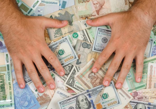 Superintendencia de bancos alerta sobre 32 entidades financieras ilegales en Ecuador hasta mayo de 2025