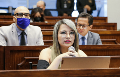 TCE suspendió derechos políticos de Priscila Schettini como asambleísta por violencia de género