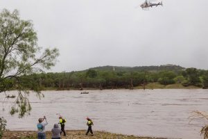 Foto / Europa Press. Labores de rescate tras una riada en el condado de Kerr, en Texas.