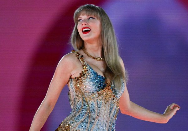 Taylor Swift duplica reproducciones en Spotify tras recuperar su catálogo musical