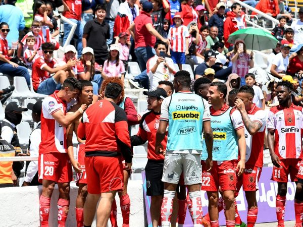 Técnico Universitario, equipo que atraviesa una crisis deportiva, anunció sanciones y la desvinculación de varios de sus jugadores.