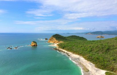 Temperaturas cálidas persistirán en las playas de Ecuador durante el feriado por la Batalla del Pichincha