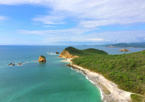 Temperaturas cálidas persistirán en las playas de Ecuador durante el feriado por la Batalla del Pichincha