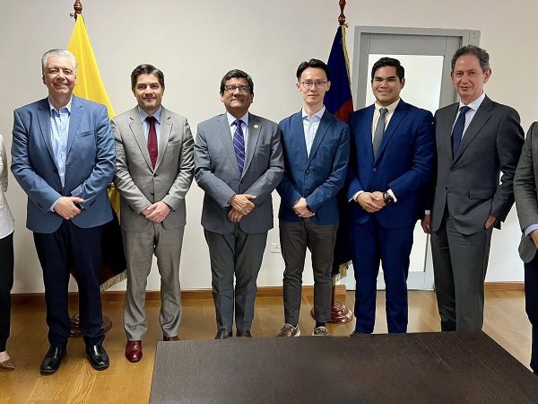 Temu planea instalarse en Ecuador tras reunión con ministro de Producción