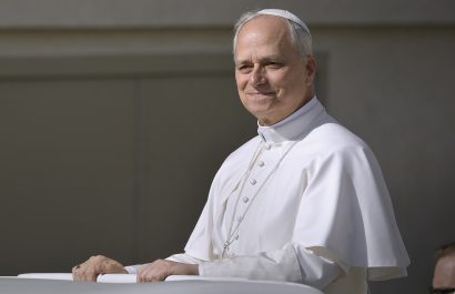 Todavía tenemos que rezar mucho para lograr la paz en Ucrania, dice el papa León