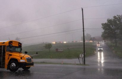 Tormentas dejan 3 muertos y 700.000 personas sin electricidad en Estados Unidos