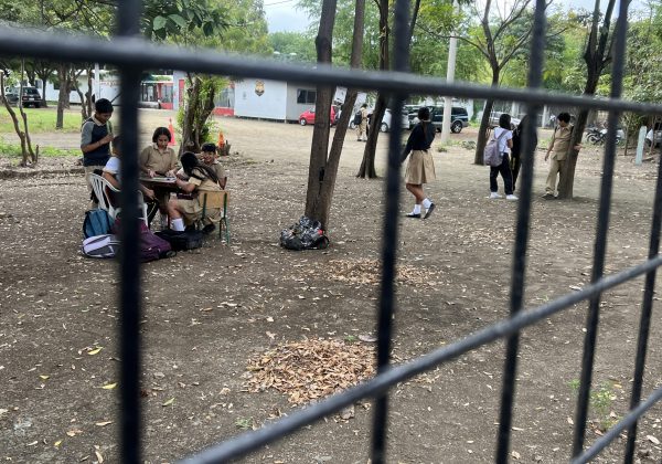 En los planteles educativos de Portoviejo, los estudiantes ya no usan mascarilla.