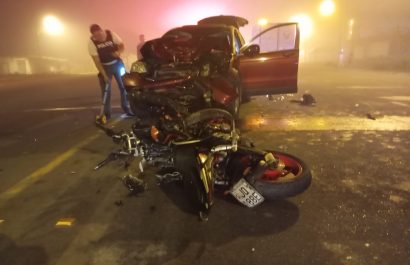 Tragedia en Santo Domingo: choque frontal entre jeep y moto deja un hombre sin vida