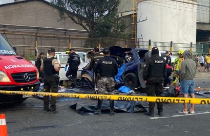 Trágico accidente en vía Manta-Montecristi deja nueve fallecidos, incluidos menores