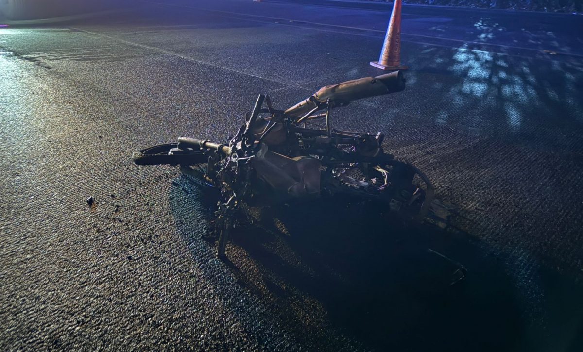 Trágico choque entre tráiler y moto deja un muerto en Santo Domingo