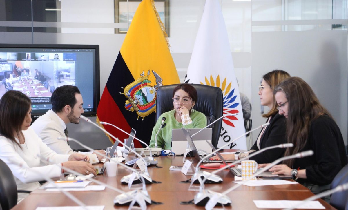 Transparencia y eficiencia, ejes del debate sobre contratación pública en la Asamblea