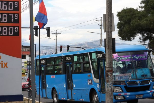 Transportistas han rechazado con protestas la eliminación del subsidio del diésel durante los últimos tres Gobiernos. (API)