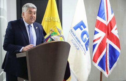 Tras cinco años en el cargo, el Embajador británico Chris Campbell se despide de Ecuador