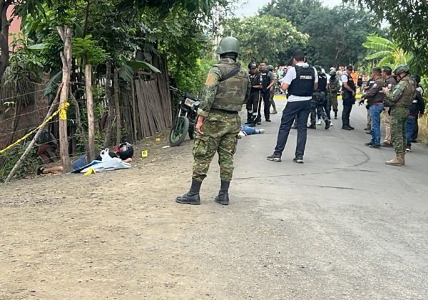 Tras el asesinato de una pareja en la ciudadela Bellavista, en Portoviejo, dos hombres resultaron detenidos por la Policía.