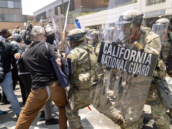 Trump responde a protestas contra el ICE y dice que “liberará Los Ángeles” con la Guardia Nacional