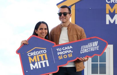 “Tu Casa Miti-Miti”: Plan de Gobierno permite que 770 familias en Azuay acceden a créditos hipotecarios