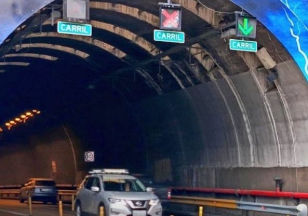 Túnel Guayasamín en Quito reabre tras deslizamiento de rocas