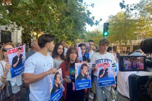 Tyler Robinson, acusado por el crimen de Kirk, se niega a colaborar con la Policía y mantiene silencio en el proceso judicial
