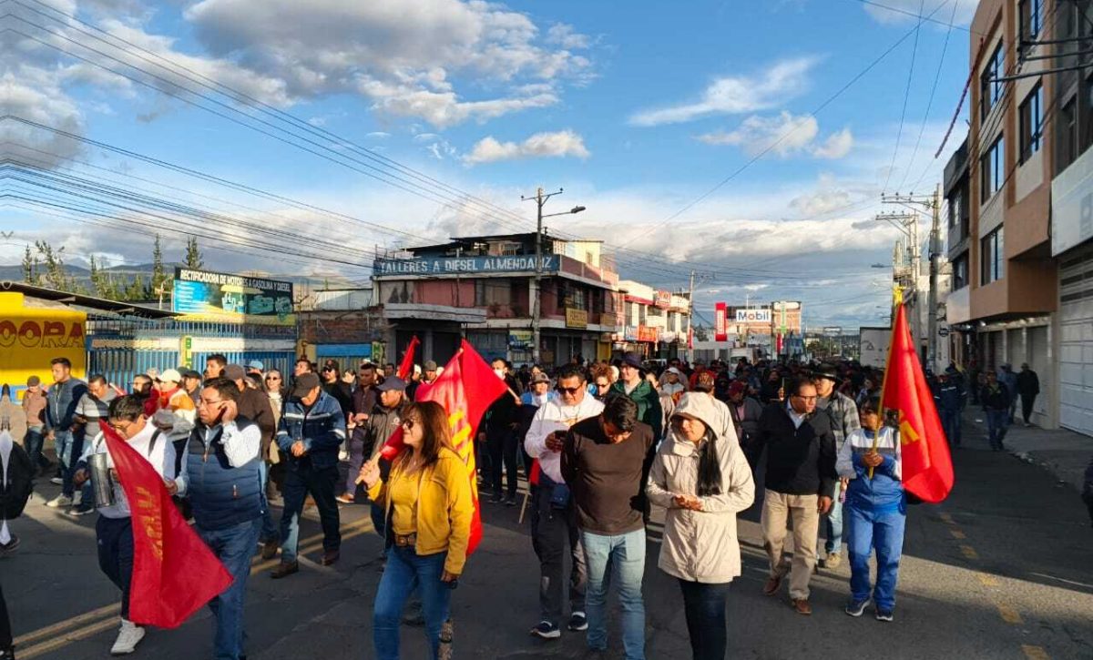 UNE rechaza violencia contra medios y medidas autoritarias en paro nacional por diésel