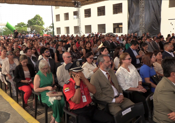 UTM conmemora su 71 aniversario con sesión solemne y reconocimientos