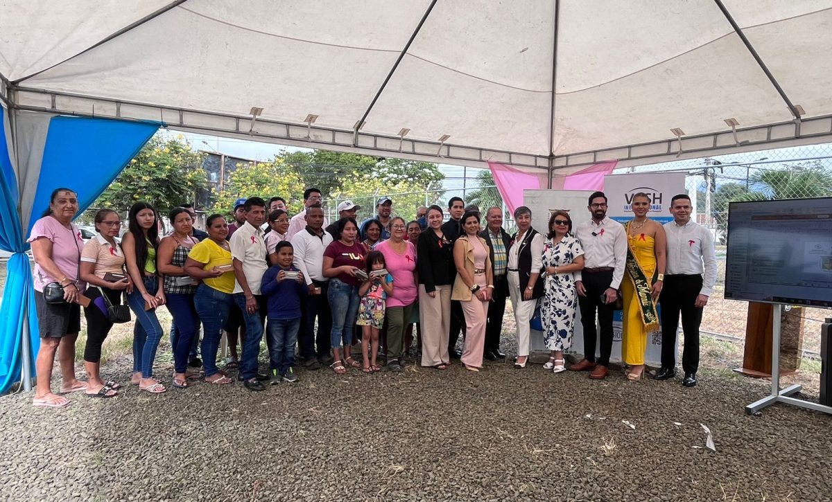 UTM entrega lentes gratuitos a grupo vulnerable y amplía su proyecto social