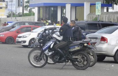 Un artefacto explosivo fue detonado frente a la vivienda de Gustavo Samaniego, alcalde del cantón San Lorenzo, en la provincia de Esmeraldas,