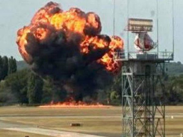 Un avión Beechcraft King Air B200, operado por Zeusch Aviation, se estrelló este domingo 13 de julio en el aeropuerto de Southend