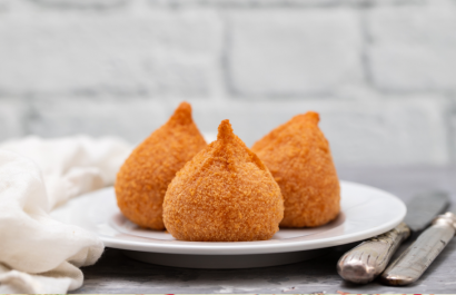 Un bocado brasileño inspirado en un príncipe Así se prepara la coxinha de frango perfecta
