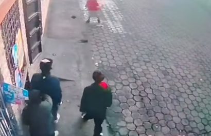 Un grupo de ladrones robó pertenencias de una anciana de 90 años en el sector de Chilibulo, al sur de Quito.