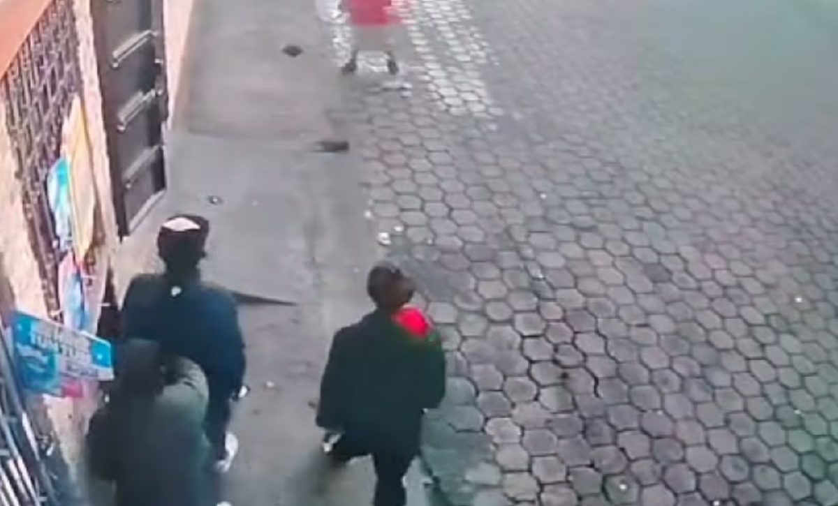Un grupo de ladrones robó pertenencias de una anciana de 90 años en el sector de Chilibulo, al sur de Quito.