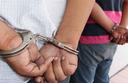 Un hombre identificado como Juan A., cayó detenido por la Policía por el supuestamente ser cómplice del asesinato de su abuela.