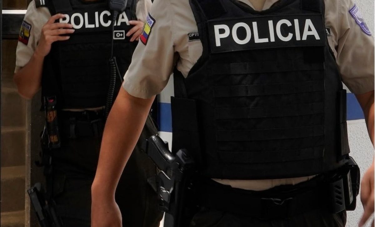 Un intento de asalto armado en una licorería del sector Quitumbe, en el sur de Quito, quedó frustrado por las víctimas.