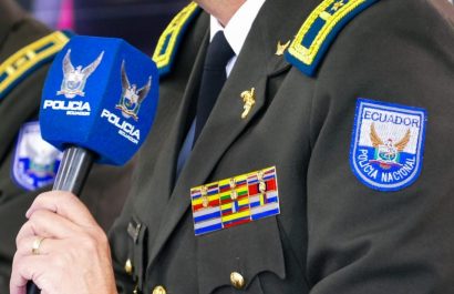Un teniente coronel de la Policía de Estado Mayor frustró un asalto armado en el sector Alangasí, Valle de Los Chillos, en Quito.