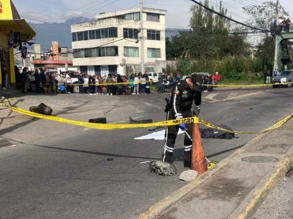 Una madre de familia y su hija fallecieron la mañana de este miércoles tras ser atropelladas en la Panamericana Norte.