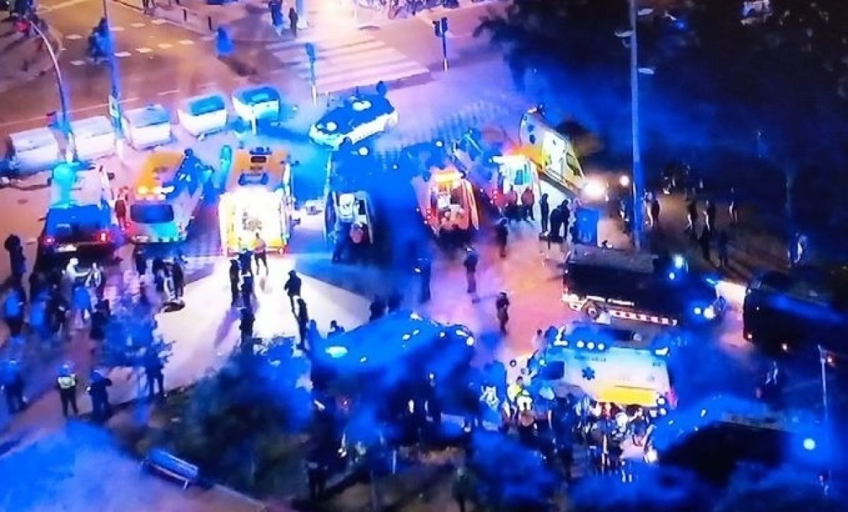 Una mujer es detenidas tras atropellar a 13 personas previo al duelo Espanyol vs FC Barcelona
