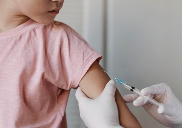 Las autoridades de salud en Ecuador solicitan que los niños tengan sus esquemas completos de vacunación