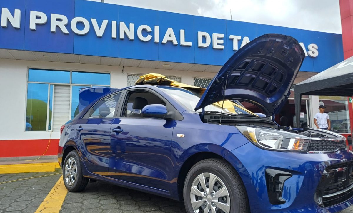 Unitaxis lanza rifa del cuarto vehículo en Santo Domingo