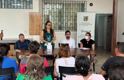 Universidad Técnica de Manabí entrega 400 glucómetros a su comunidad académica
