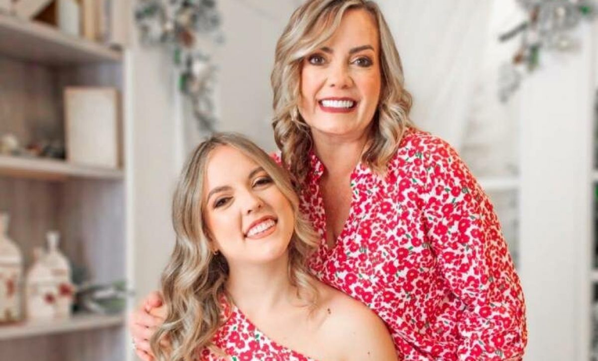 Úrsula Strenge celebra los avances de su hija
