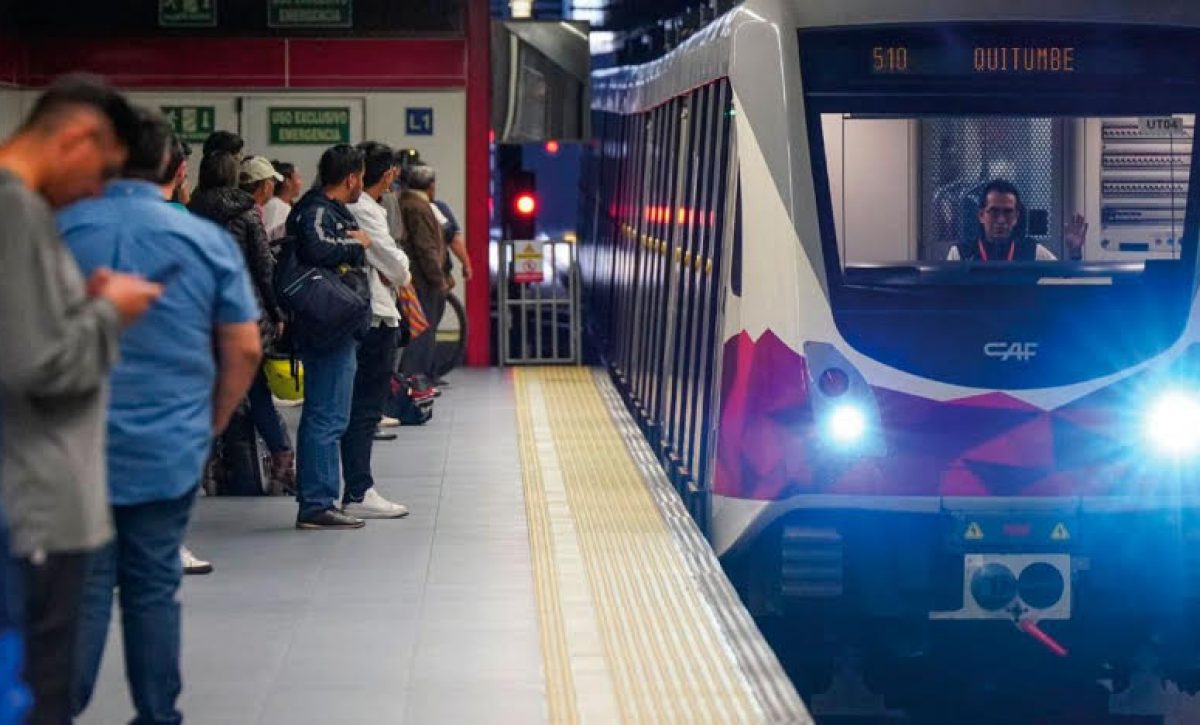 Usuarios del sur de Quito reportan demoras sostenidas en el Metro