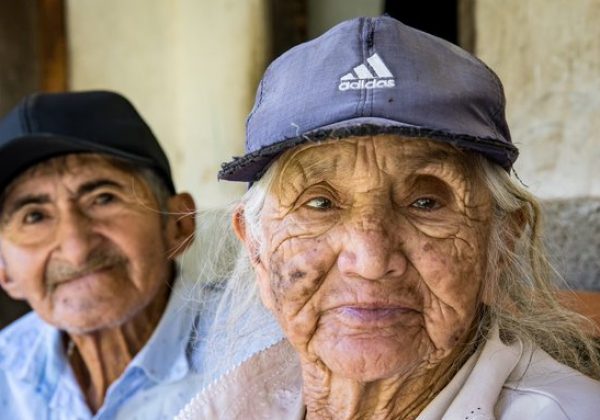 Aunque Vilcabamba no es el “país de los viejos más viejos del mundo” como se pensaba, su clima estable, entorno natural y estilo de vida saludable siguen siendo atractivos.
