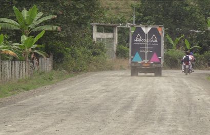 Vía a Chirijos sigue sin asfalto tras años de obras paradas y promesas incumplidas
